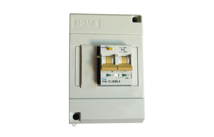 Fehlerstrom-Schutzschalter mit 13A Sicherung